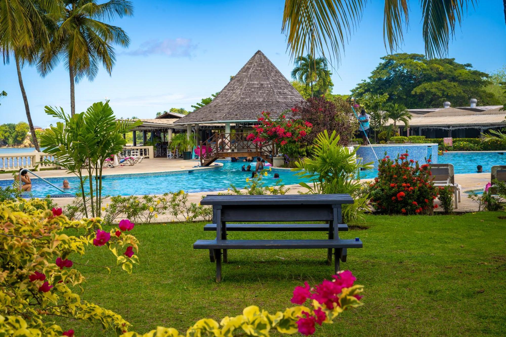 Starfish Tobago Hotel Black Rock Exterior photo